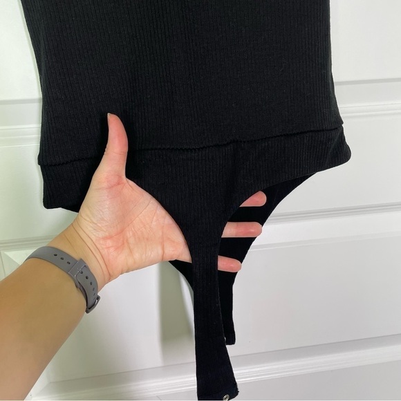 New AFRM Mooni Ribbed Double V-neck Sleeveless Bodysuit In Black Size Small - Picture 6 of 11